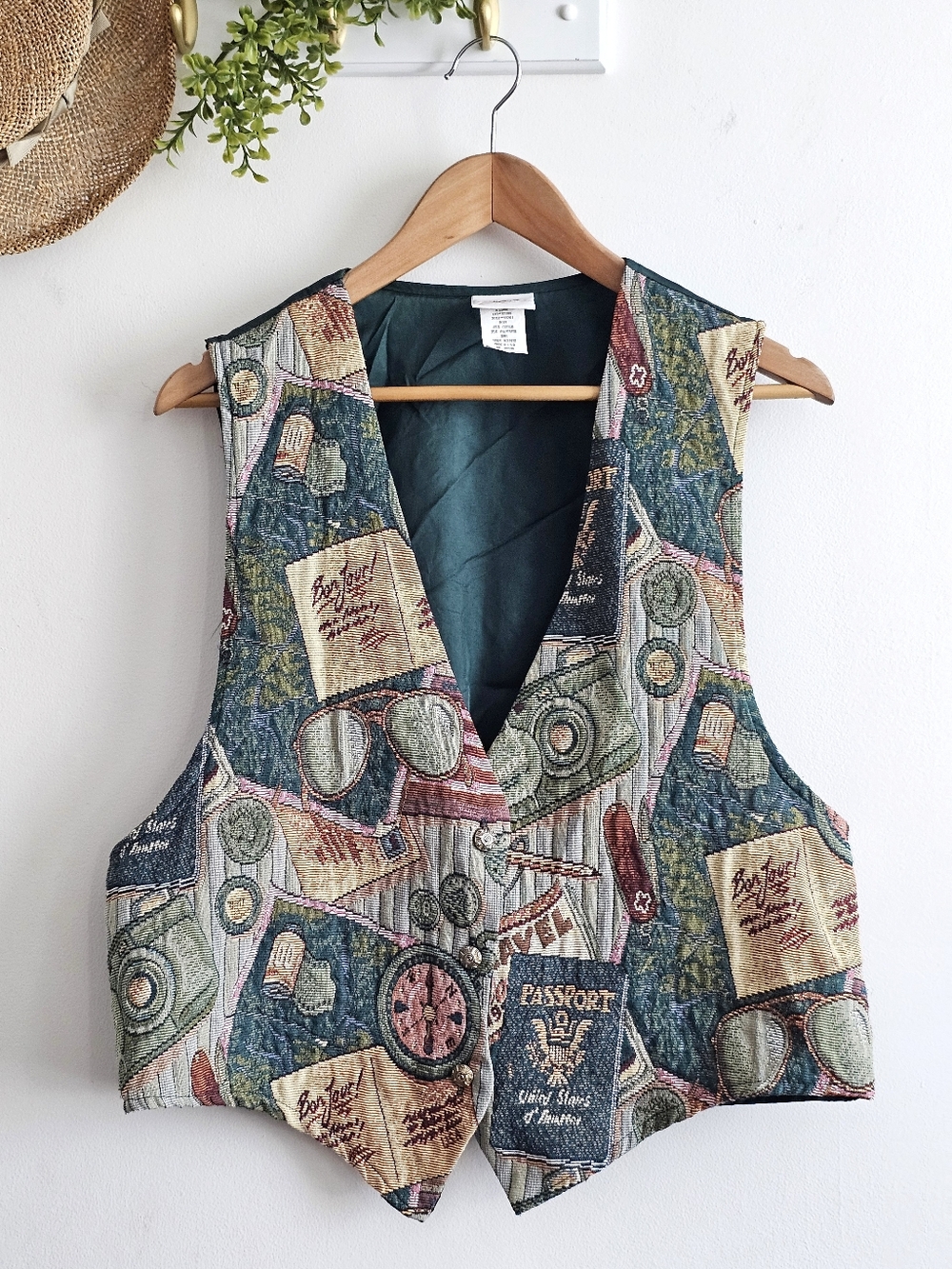 90's Vintage Backroad Blues Tapestry Vest Travel Passport Camera Print USA M